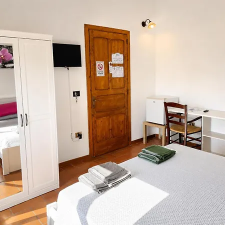 Giglio Marino Bed & Breakfast