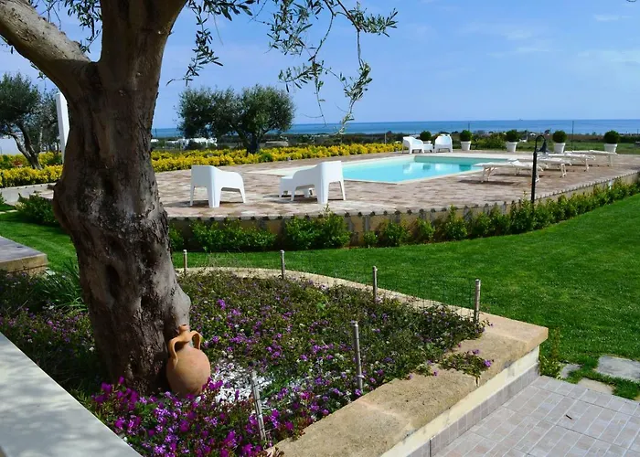 Giglio Marino Bed & Breakfast 4*
